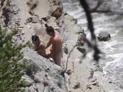 Couple caught doing sex at the beach on voyeur camera